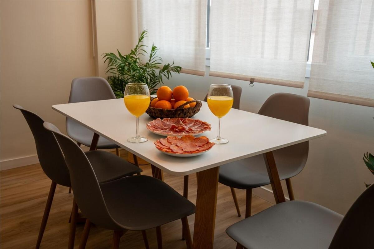 Soho Art Experience Apartment มาลากา ภายนอก รูปภาพ